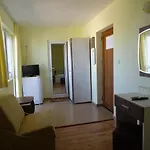 Kovachevi House Гостевой дом Приморско
