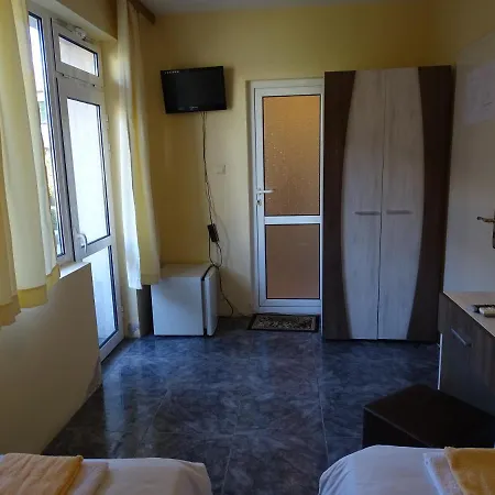 Kovachevi House Pensjonat Primorsko